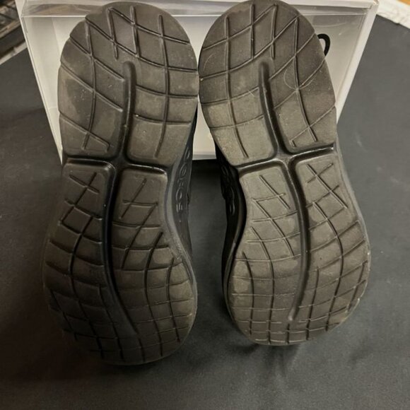 OOFOS Women's  Chukka Shoe - Black Sz. 8 - Picture 8 of 13